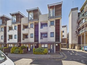 Photo 1- click for photo gallery